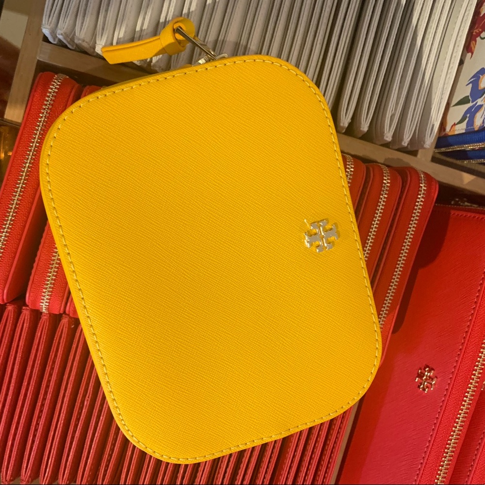 Tory Burch Emerson Round Yellow Leather Crossbody - Picture 5 of 8